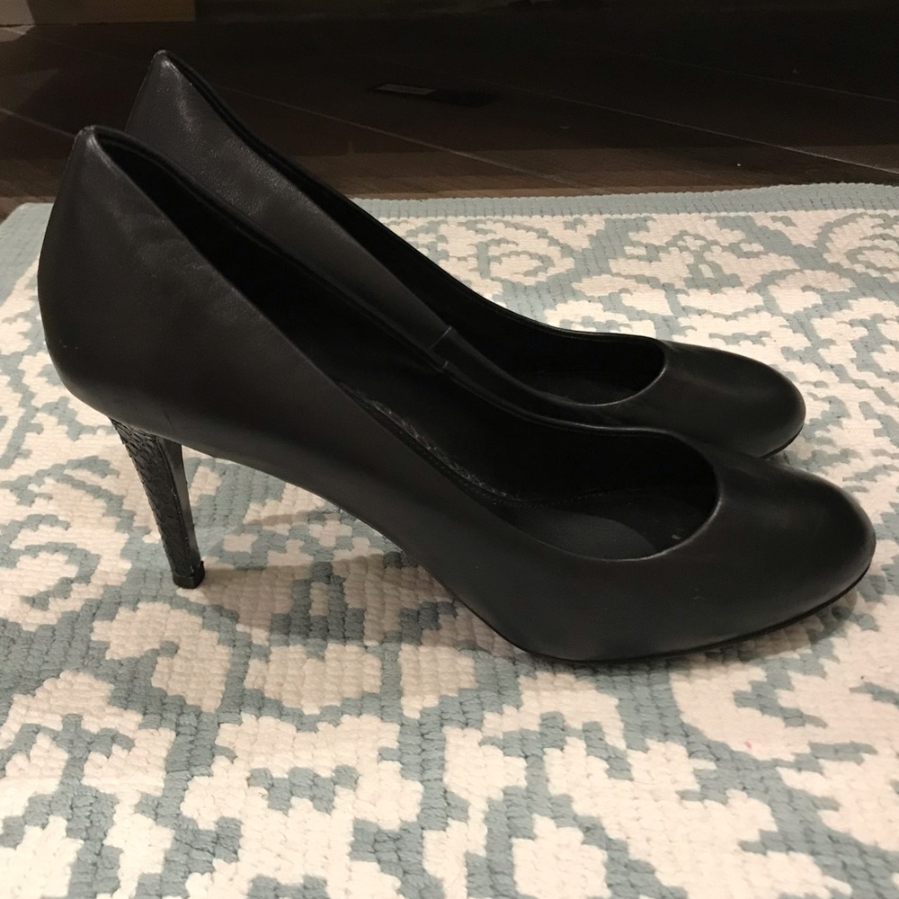 Black Tory Burch Pumps